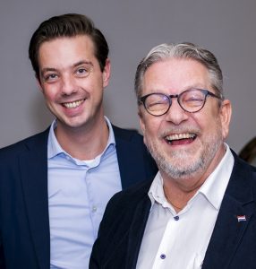 Bezoekers themacafé